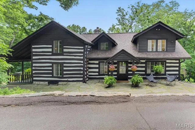 Front exterior — 16643 Caulks Creek Ridge Road Wildwood Missouri real estate