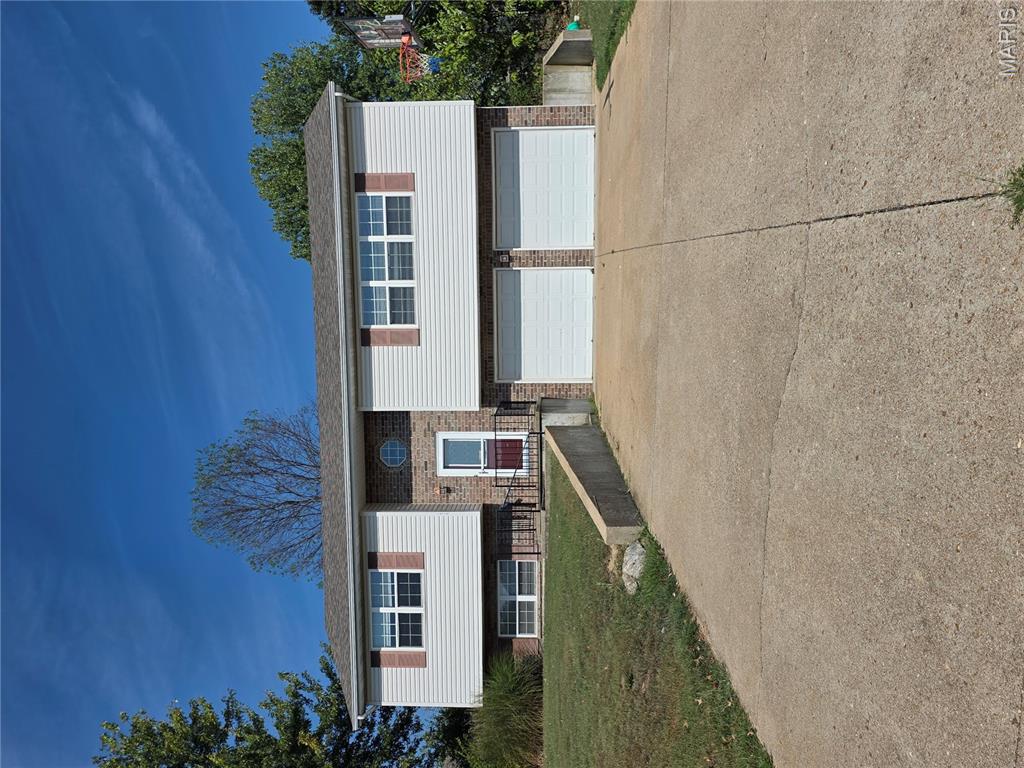 19725 Stallion Drive Waynesville Missouri 4 bedroom 3 bathroom home for sale listed at $237,400