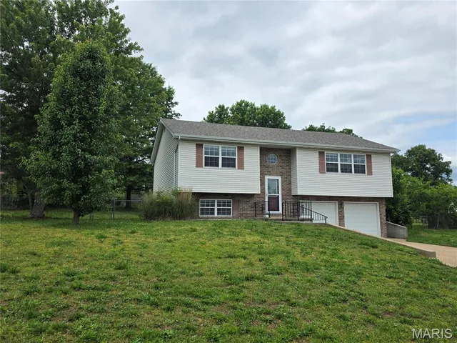 Front exterior — 19725 Stallion Lane Waynesville Missouri real estate