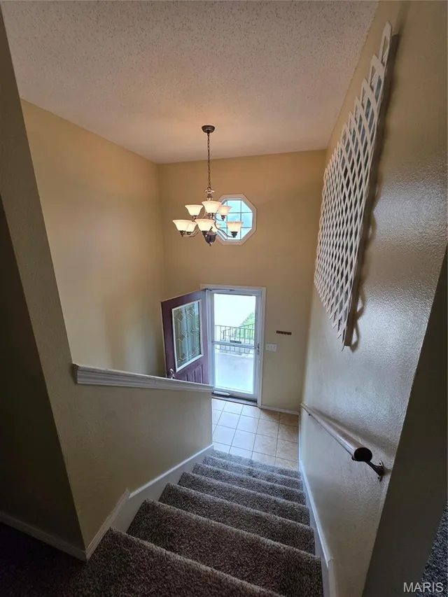 Living room — 19725 Stallion Lane Waynesville Missouri real estate
