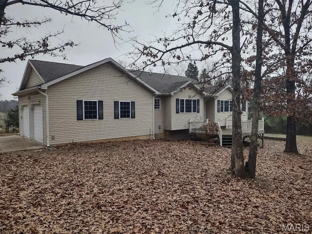 Primary bedroom — 17150 Highway 17 Crocker Missouri real estate