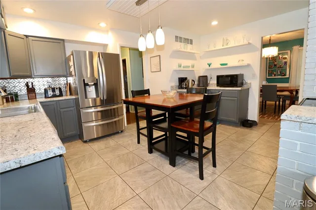 Kitchen — 1104 Indian Creek Road Lebanon Missouri real estate