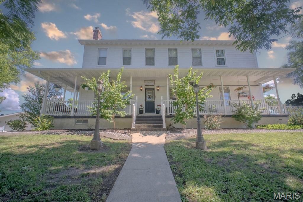 1850 Main Street Portage Des Sioux Missouri 4 bedroom 3 bathroom home for sale listed at $565,000