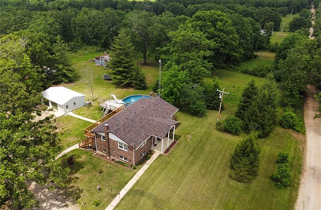 10375 Cedar Lane, Dixon MO