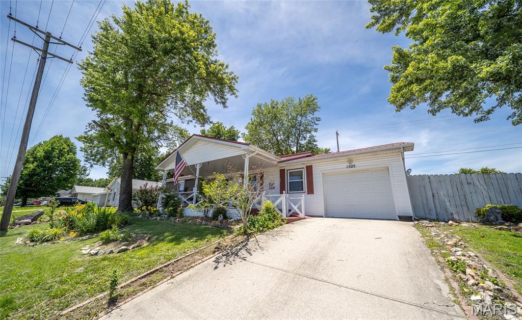 1525 McCutchen Road, Rolla MO