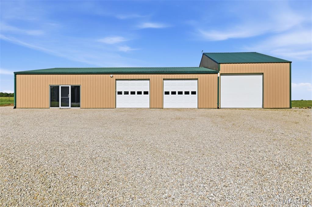2081 South Highway 19 Hermann Missouri 1 bedroom 1 bathroom home for sale listed at $299,900