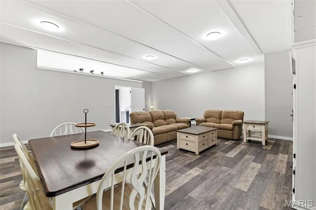 Kitchen — 2081 South Highway 19 Hermann Missouri real estate