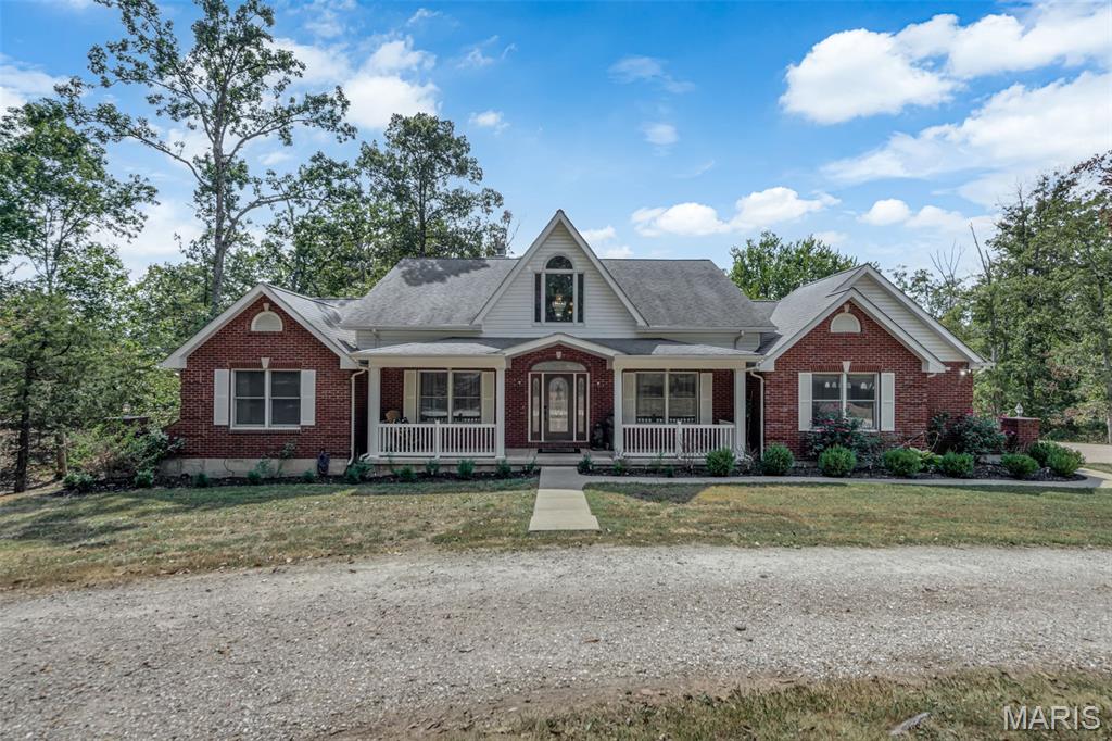 23292 Eagles Roost Lane Warrenton Missouri 3 bedroom 5 bathroom home for sale listed at $629,900