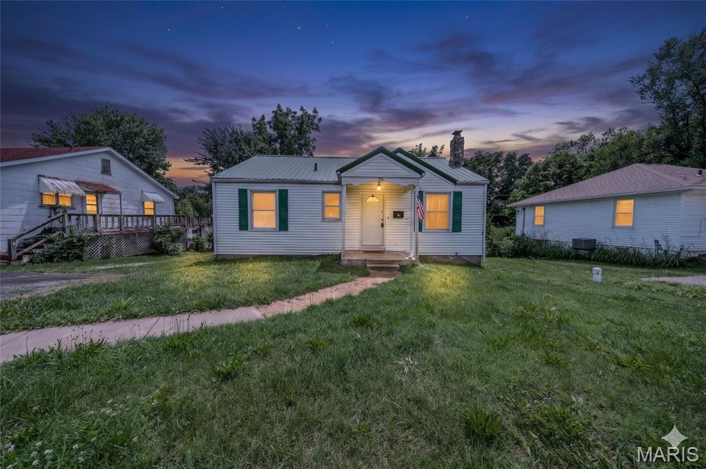 704 E State Highway 72 Rolla Missouri 2 bedroom 1 bathroom home for sale listed at $149,900