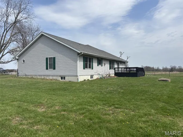 Primary bedroom — 15656 Audrain Road 923 Mexico Missouri real estate