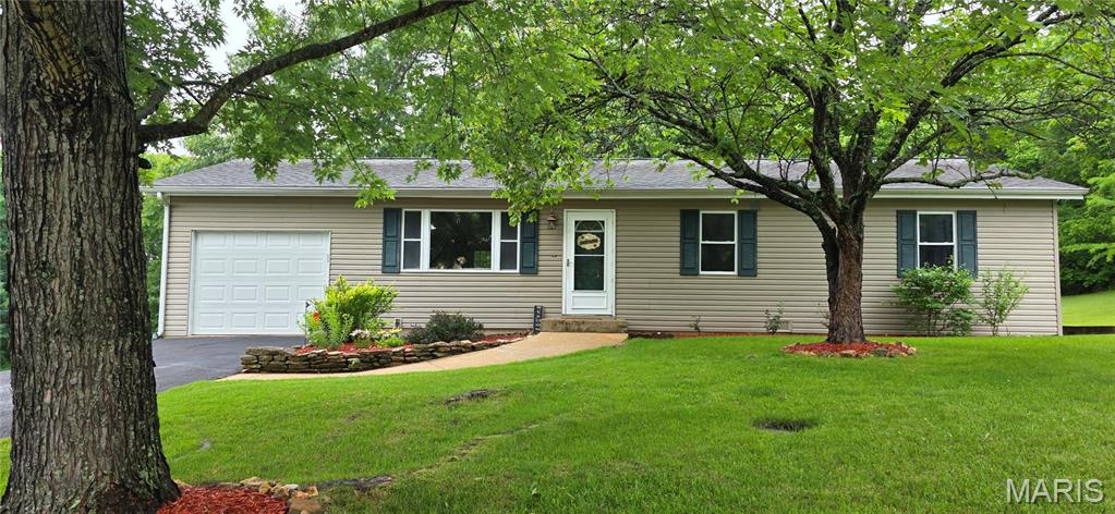 1 Kathryn Drive, St James MO