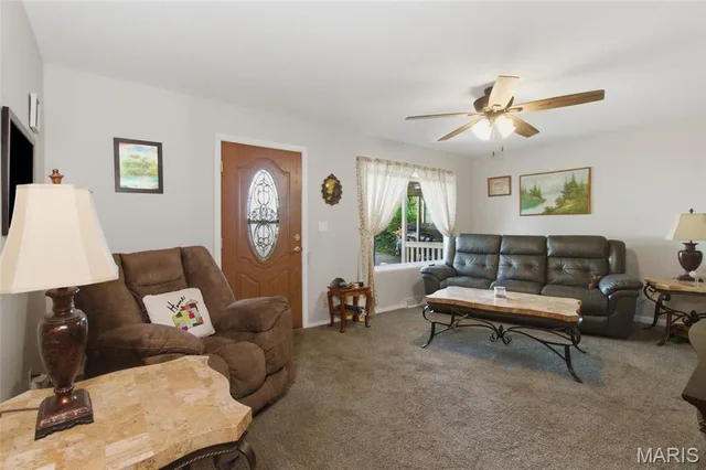 Primary bedroom — 601 Lanning Lane Rolla Missouri real estate