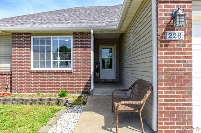 Front exterior — 226 Settlers Pass Waynesville Missouri real estate