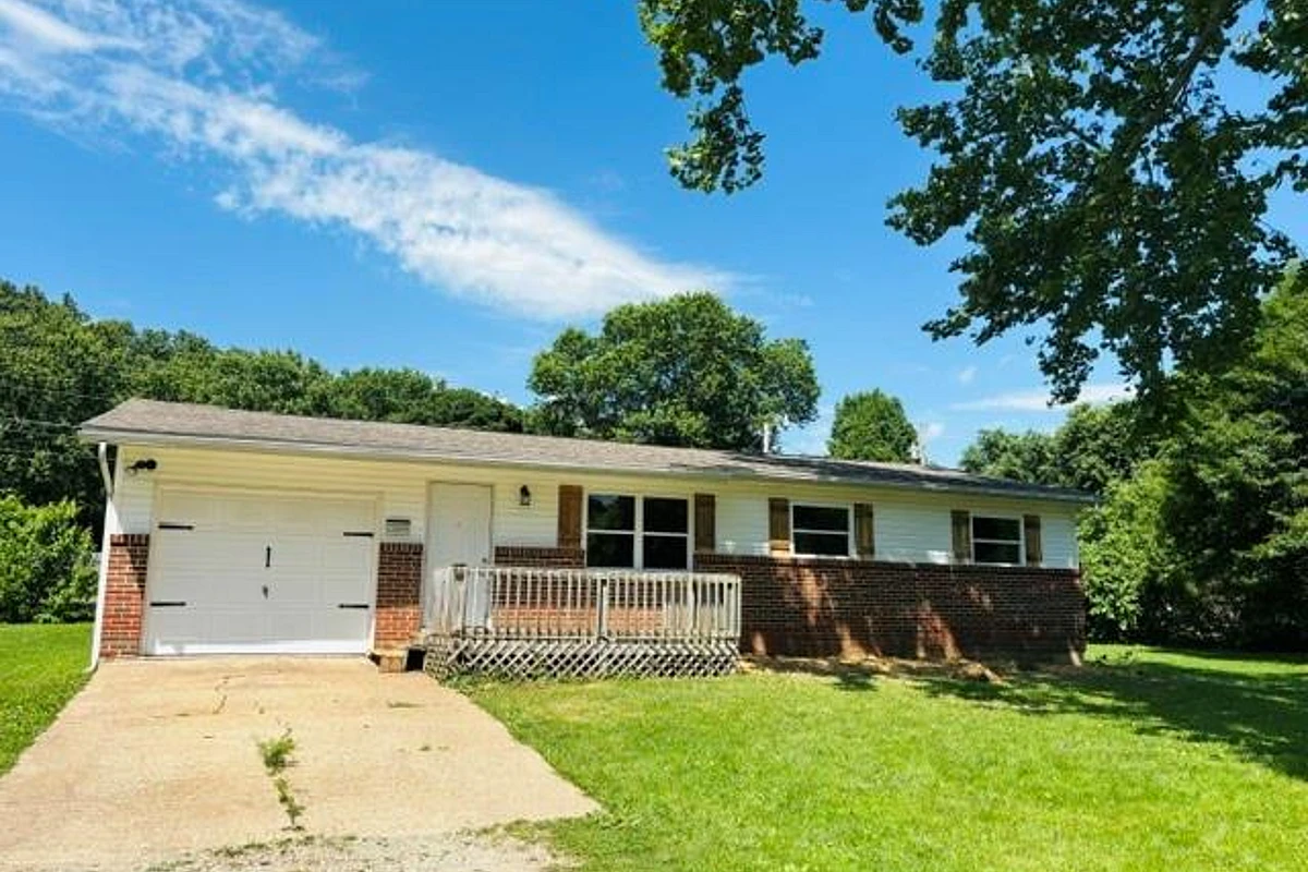 12595 Beaver Manor Road Rolla Missouri 3 bedroom 1 bathroom home for sale listed at $158,000