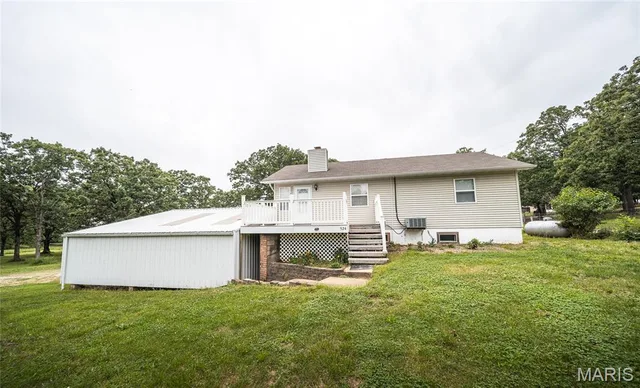 Front exterior — 522 Highway FF Bourbon Missouri real estate