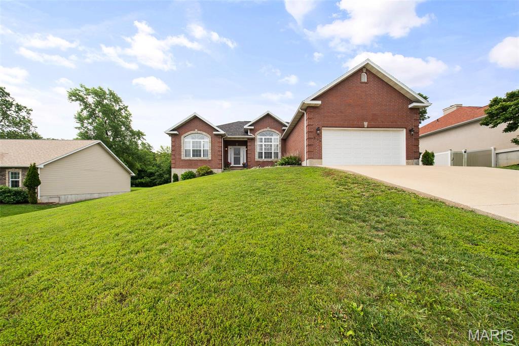 304 Dana Renee Drive Rolla Missouri 4 bedroom 3 bathroom home for sale listed at $359,900