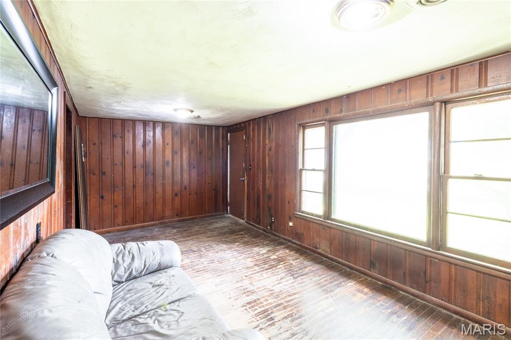 Kitchen — 1701 Pearson Street Waynesville Missouri real estate