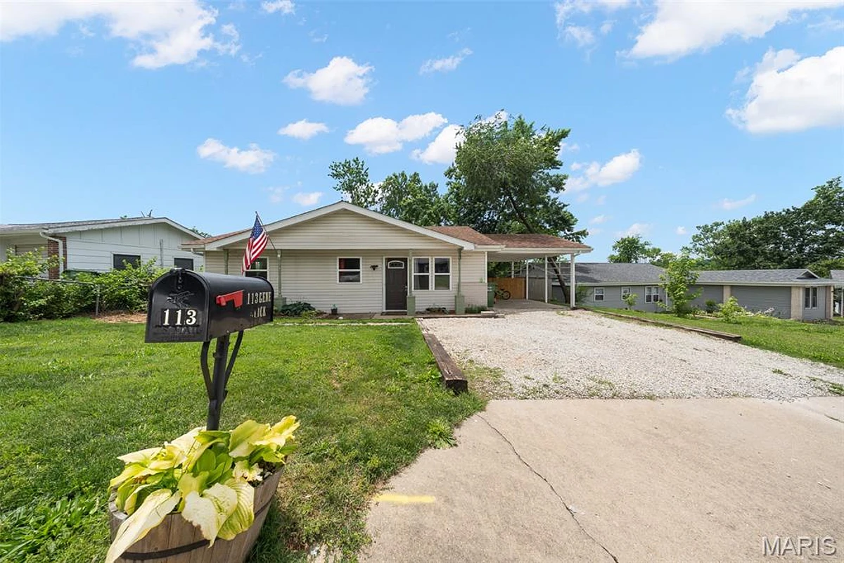 113 Gene Drive Rolla Missouri 3 bedroom 2 bathroom home for sale listed at $169,900
