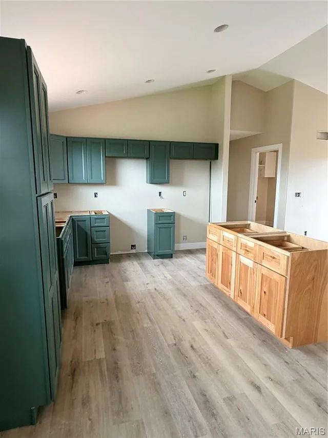 Kitchen — 40 Lot Teton Pass Waynesville Missouri real estate