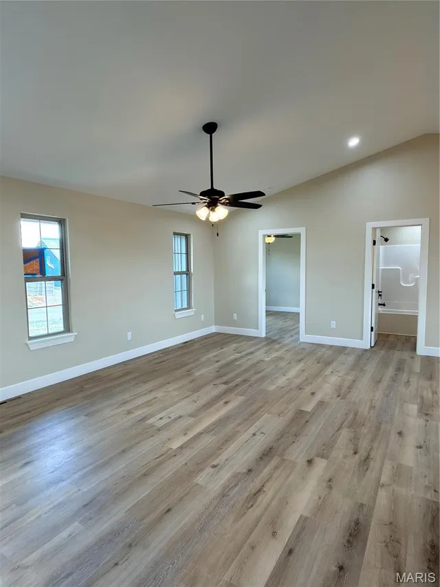 Living room — 156 Teton Pass Waynesville Missouri real estate