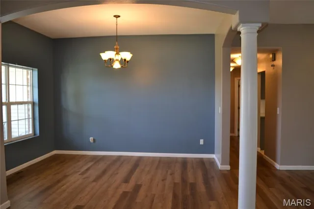 Primary bedroom — 144 Ridgeview Drive St Robert Missouri real estate