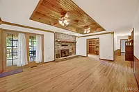 Kitchen — 2023 King James Road Lebanon Missouri real estate