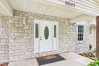Living room — 19567 Landry Lane Waynesville Missouri real estate