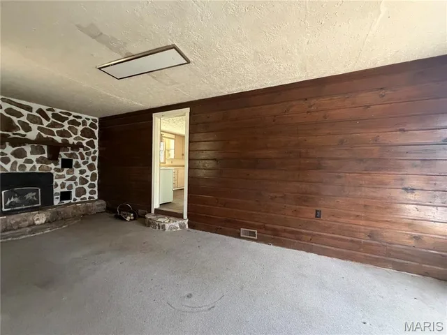 Kitchen — 102 Branch Lane Crocker Missouri real estate
