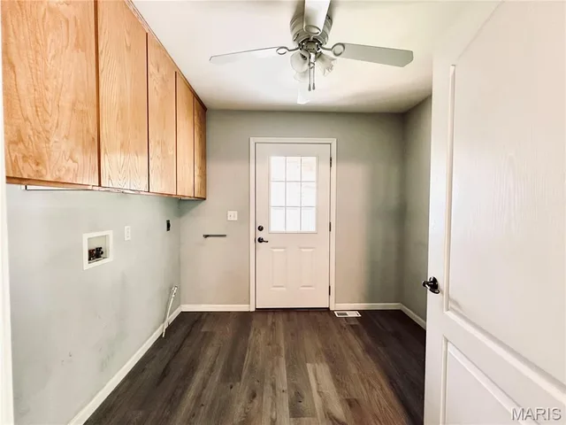 Primary bedroom — 19940 County Road 4450 Salem Missouri real estate