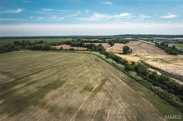 13379/13325 Missouri Bottom Rd, Bridgeton MO