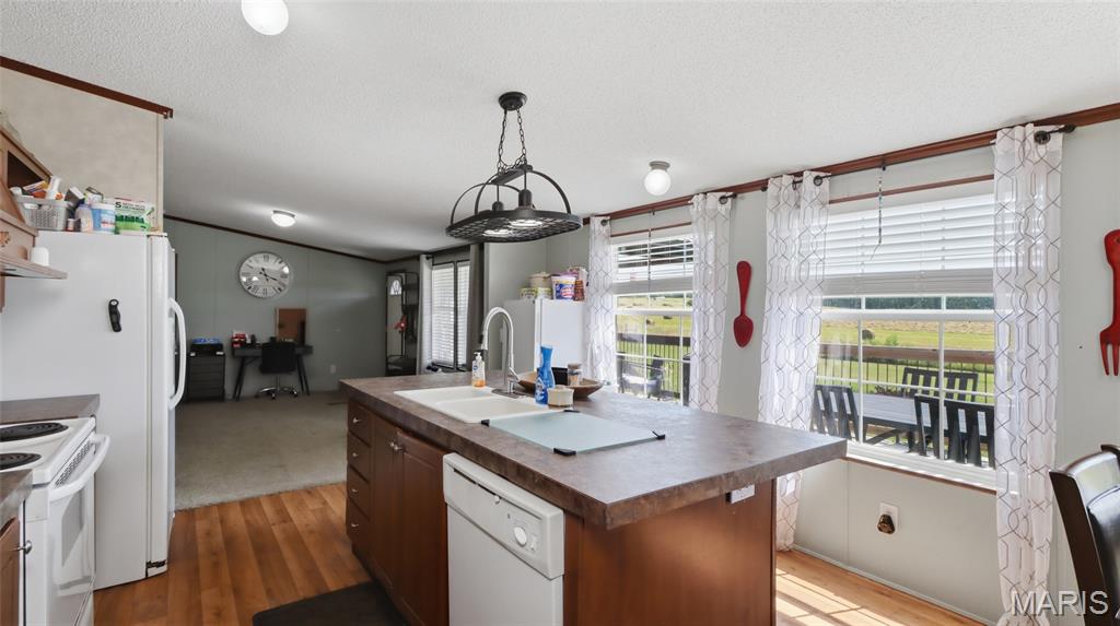 Primary bedroom — 13650 Quail Drive Licking Missouri real estate