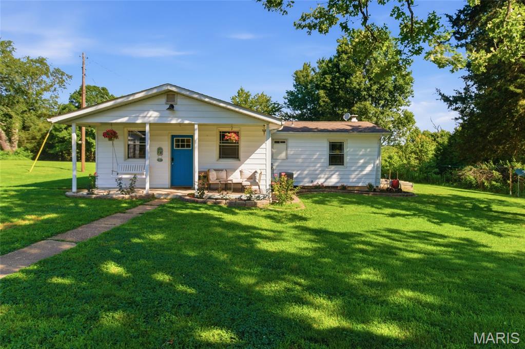 Front exterior — 20685 Scholar Lane Waynesville Missouri real estate