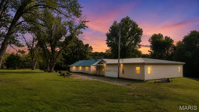 Front exterior — 19463 State Highway U Irondale Missouri real estate