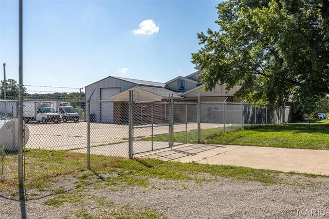 Primary bedroom — 20750 Ostrich Lot#3 Drive Lebanon Missouri real estate