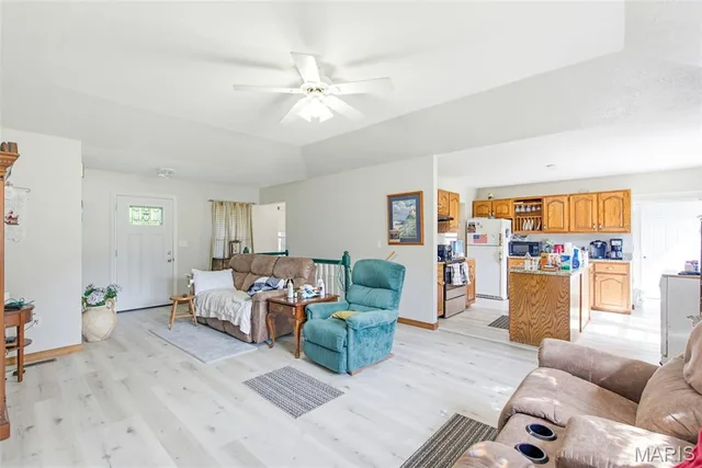 Living room — 4286 Ripley A-2 Doniphan Missouri real estate