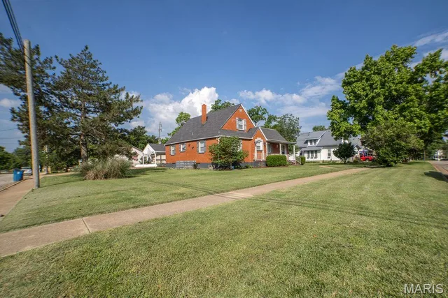 Kitchen — 619 N Madison Avenue Lebanon Missouri real estate