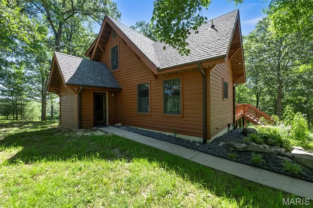 Primary bedroom — 4940 County Road 532 Jackson Missouri real estate