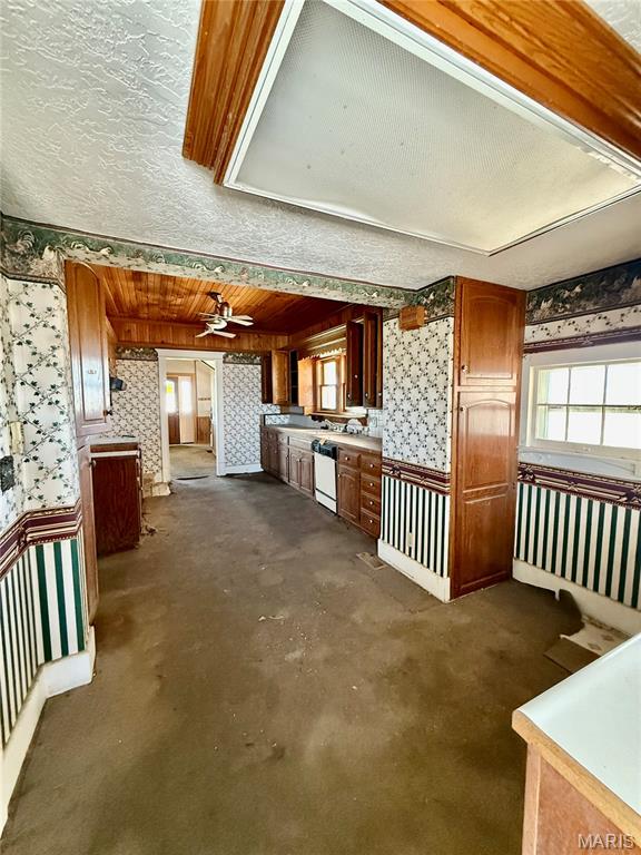 Kitchen — 26474 Falcon Road Lebanon Missouri real estate