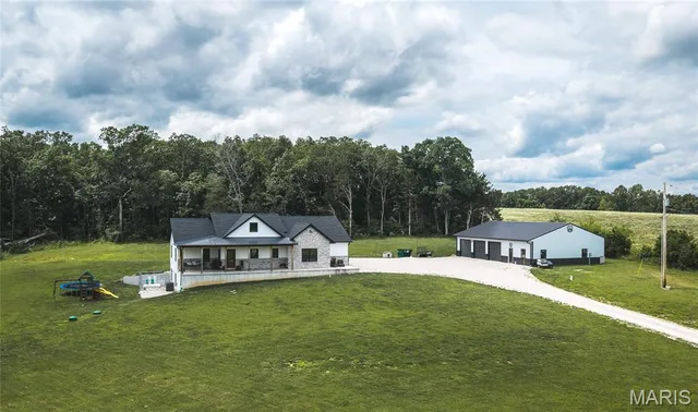 2133 Nicks Road, Owensville MO real estate