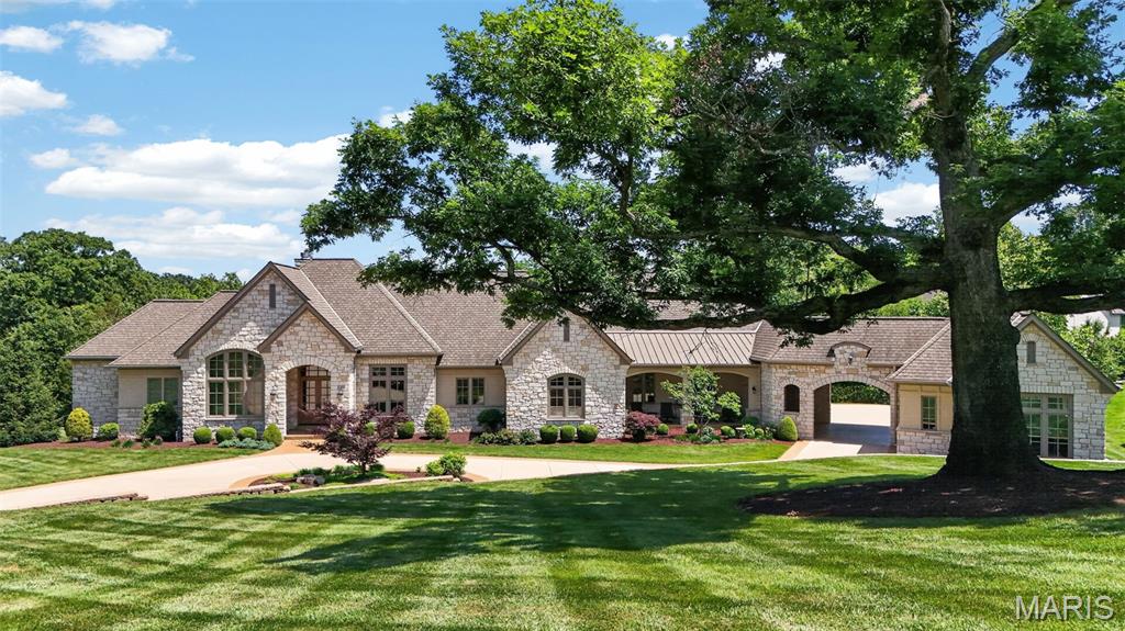 262 Dietrich Road Ballwin Missouri 5 bedroom 8 bathroom home for sale listed at $5,900,000