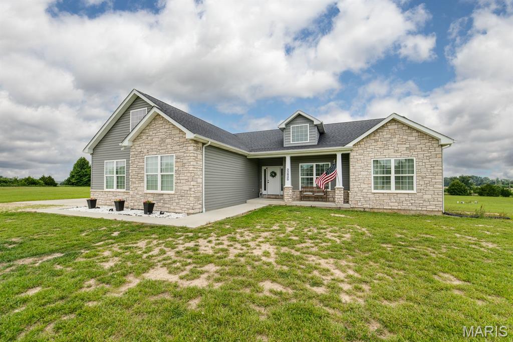 22845 Jewell Lynn Court Warrenton Missouri 3 bedroom 3 bathroom home for sale listed at $609,900