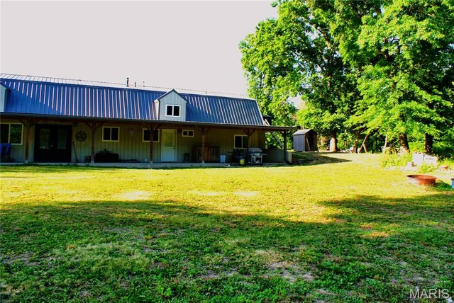Front exterior — 32019 County RD 358 Kahoka Missouri real estate