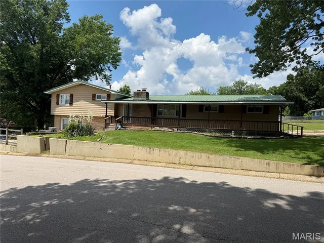 Front exterior — 1100 Home Avenue Waynesville Missouri real estate