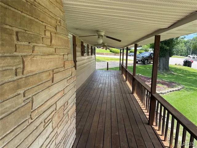 Kitchen — 1100 Home Avenue Waynesville Missouri real estate