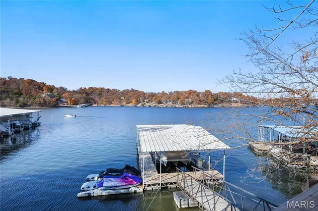 Front exterior — 21 Jonathan Court Lake Ozark Missouri real estate