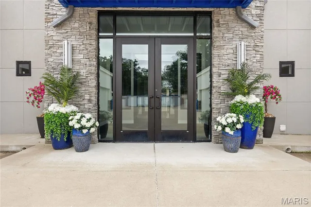 Front exterior — 40 Just Us Place Sunrise Beach Missouri real estate