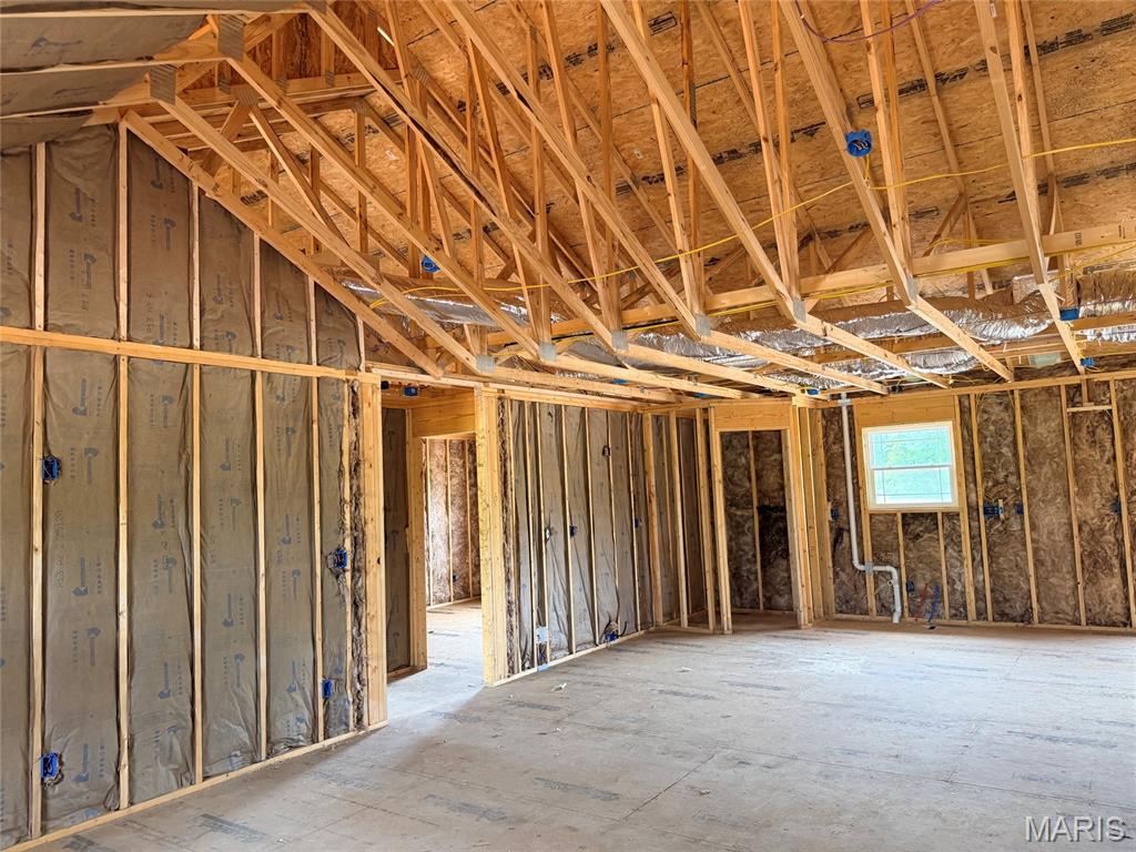 Living room — 31125 Old Highway 5 Lebanon Missouri real estate