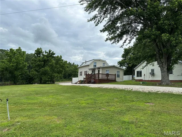 23454 Highway C, Belle MO