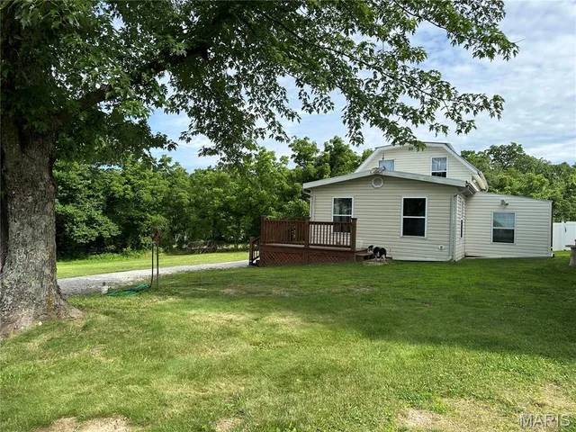 Primary bedroom — 23454 Highway C Belle Missouri real estate