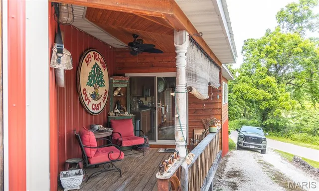 Living room — 14375 County Road 7550 Newburg Missouri real estate
